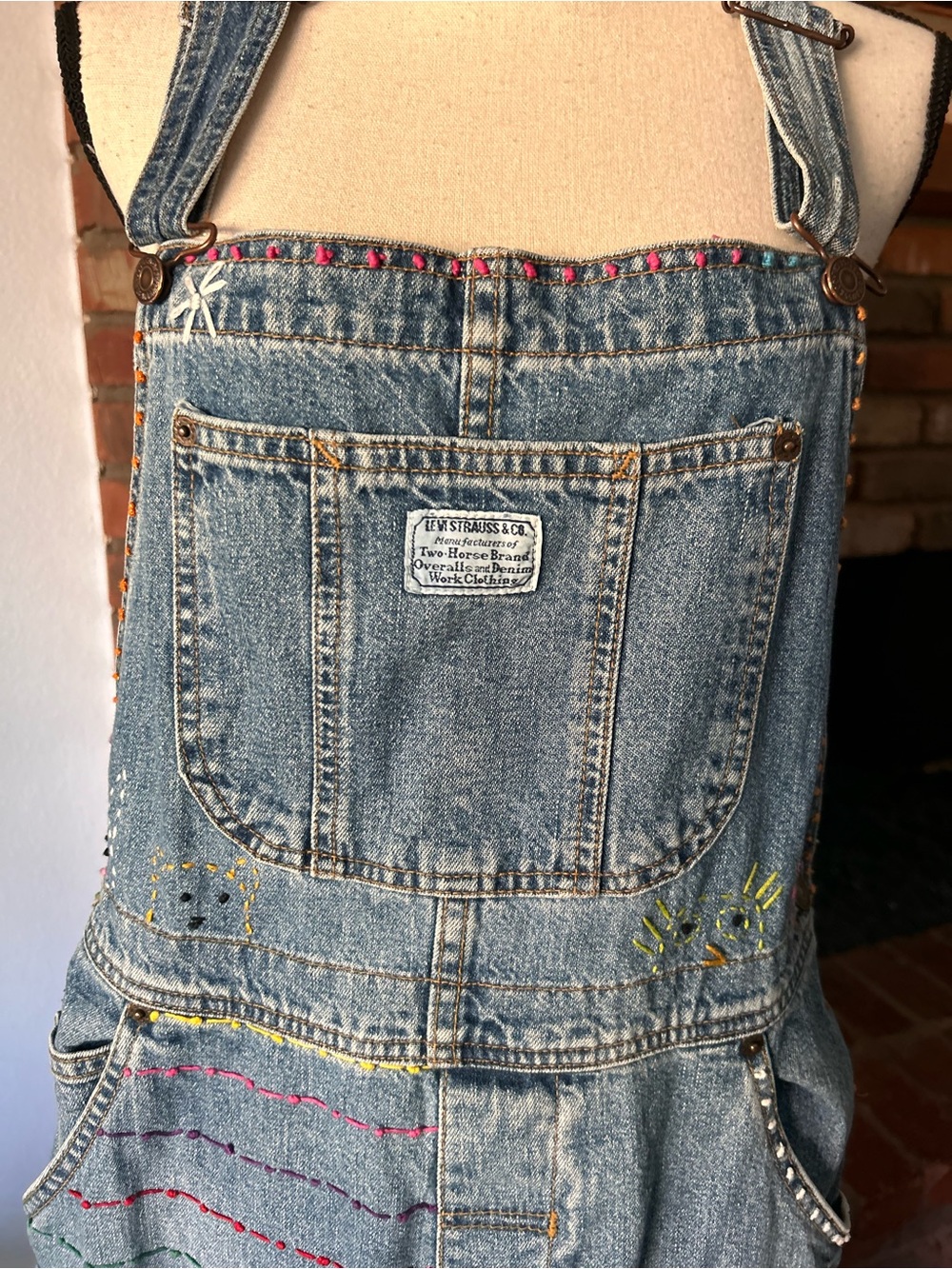 Vintage Levi’s Embroidered Denim Jean Overalls Sz L - Picture 3 of 16